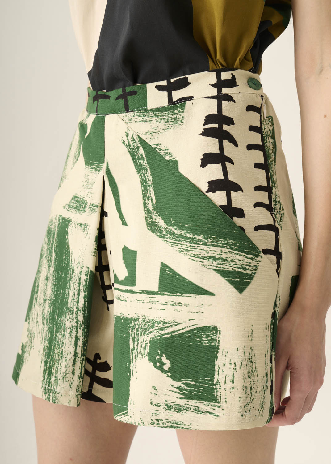 Shorts Triângulo Linho Estampado