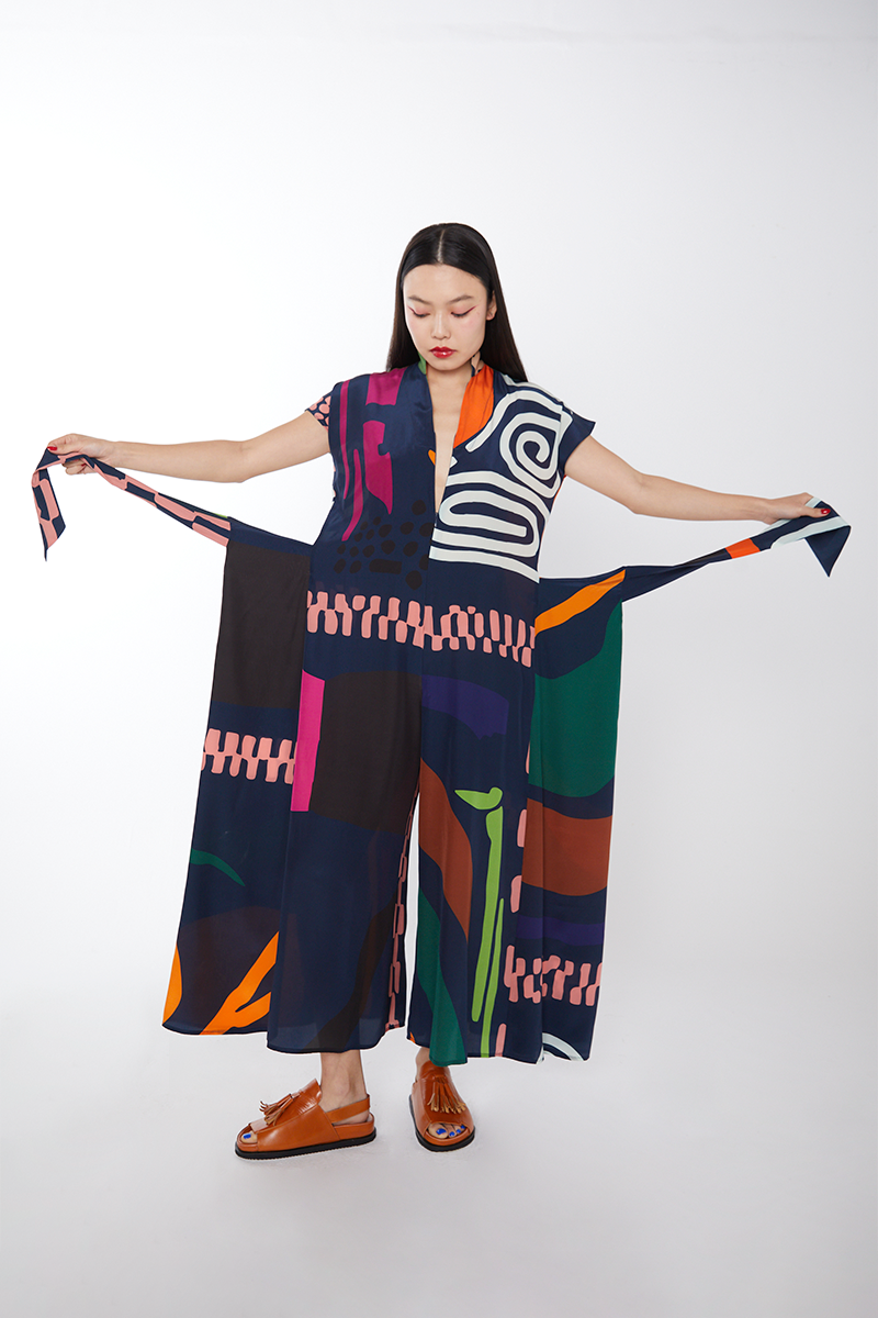 Macacão Bata Seda Estampado